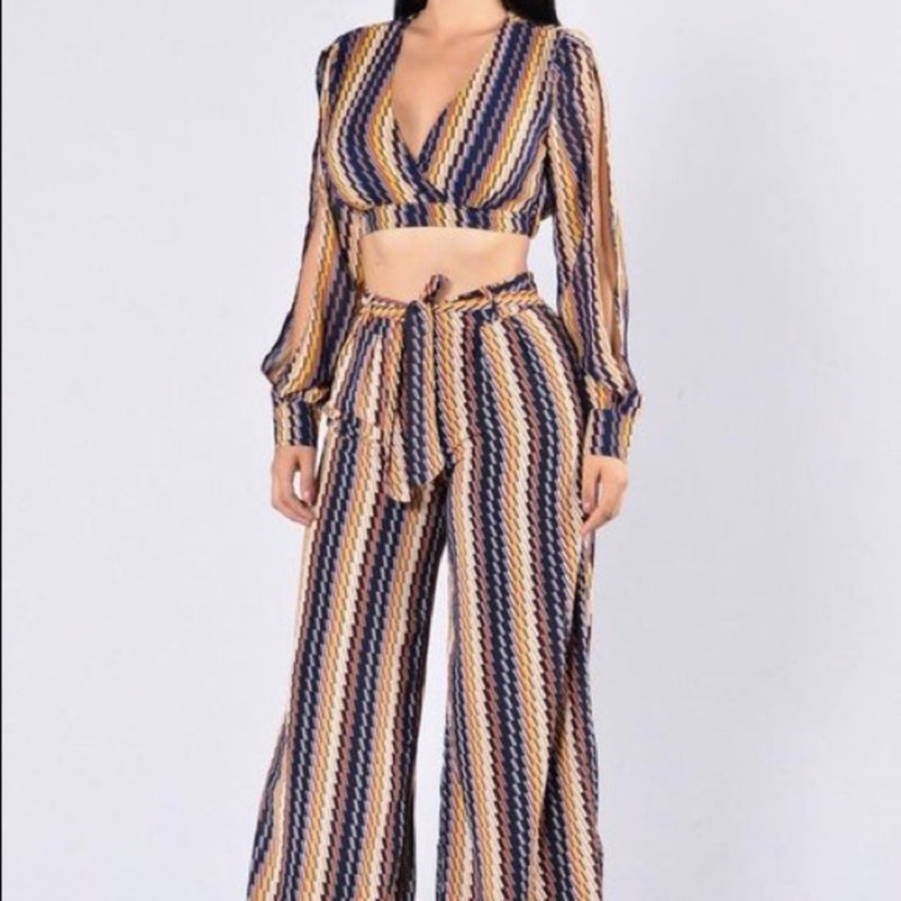 🪞 SET-  two piece matching set crop top and tie wide leg pants set